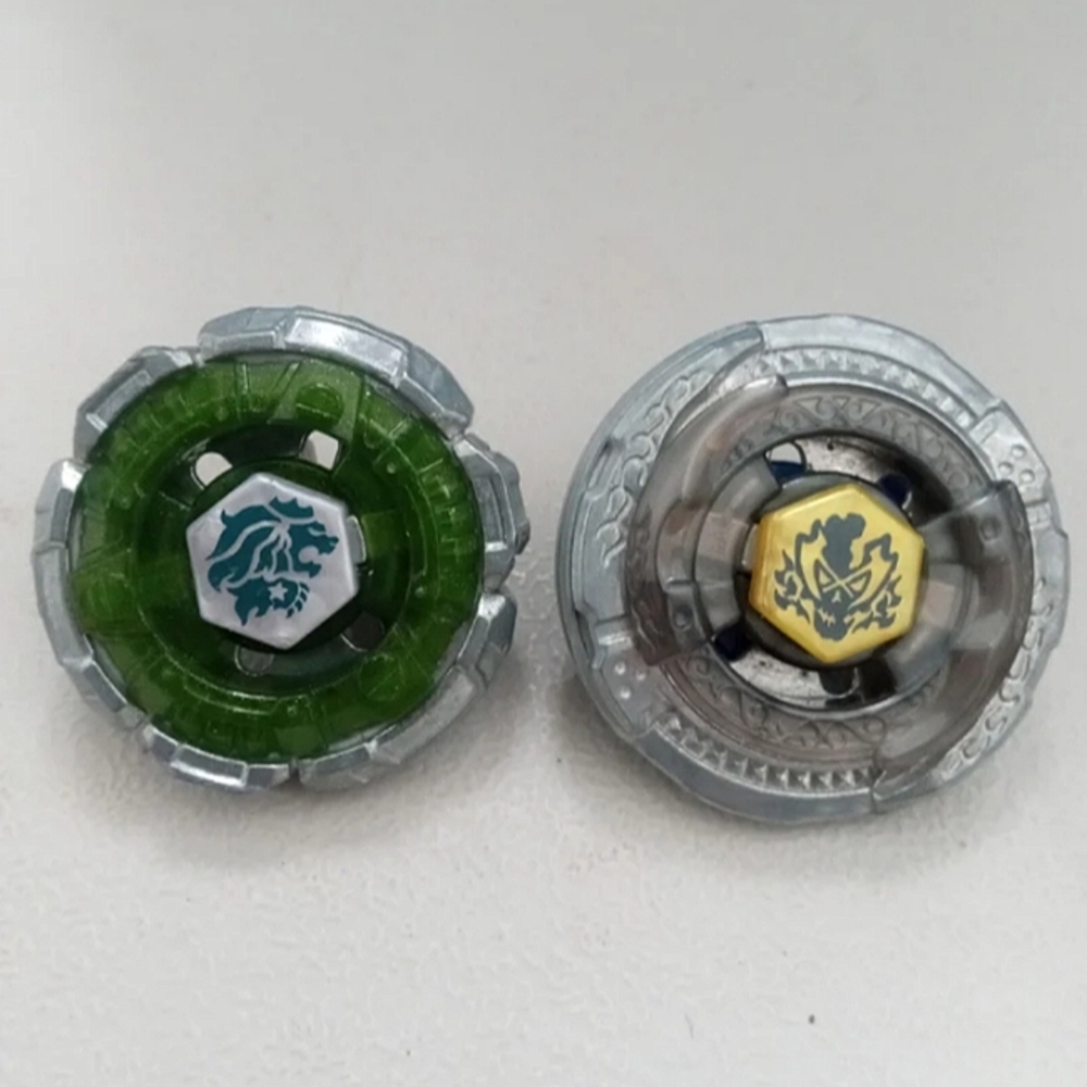 Authentic Beyblade Metal Fury Fang Leone 130W2D + Scythe Kronos T125EDS Dual Set